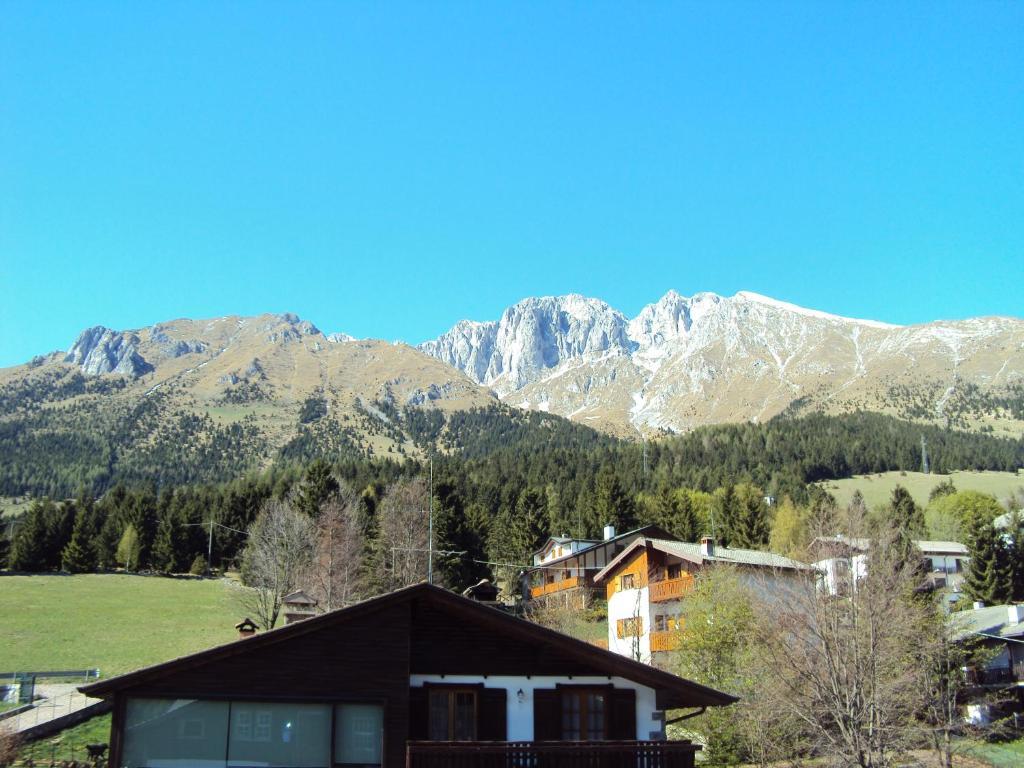 Hotel Des Alpes Кастьоне-делла-Презолана Номер фото