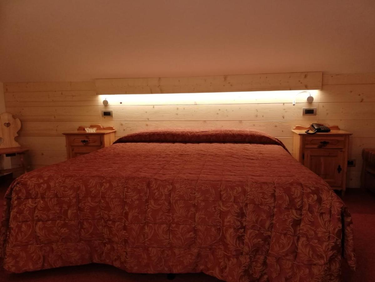 Hotel Des Alpes Кастьоне-делла-Презолана Экстерьер фото