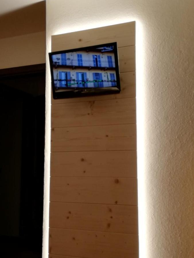 Hotel Des Alpes Кастьоне-делла-Презолана Экстерьер фото
